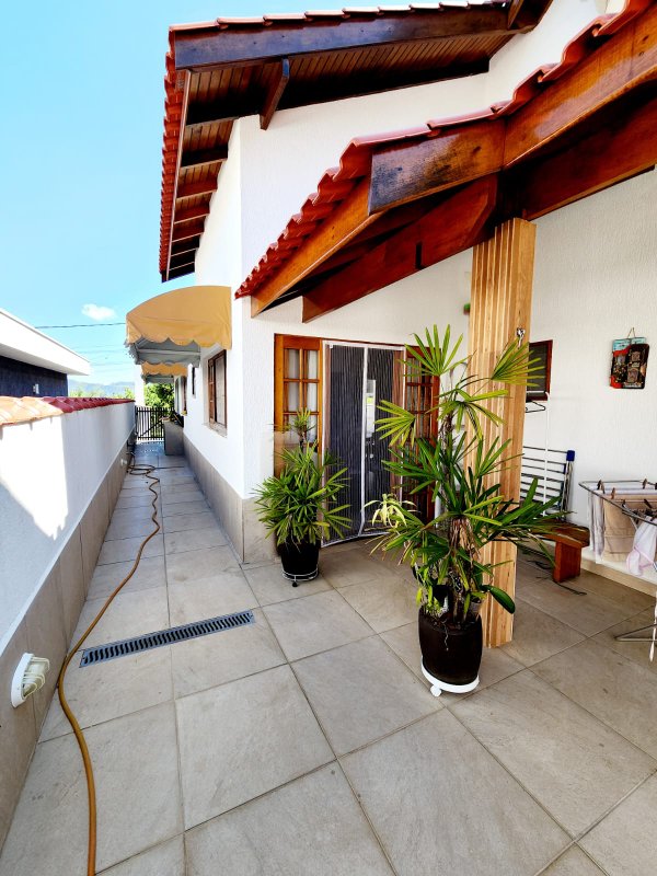 Casa para locação em condomínio Rua Sabiá Santana de Parnaíba - 