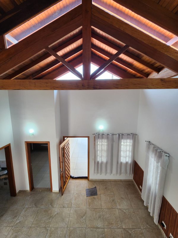 Casa para locação em condomínio Rua Sabiá Santana de Parnaíba - 