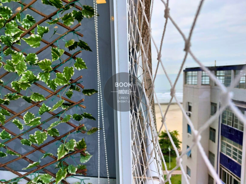 Apartamento encantador com vista mar em condomínio na orla! Avenida Presidente Wilson Santos - 
