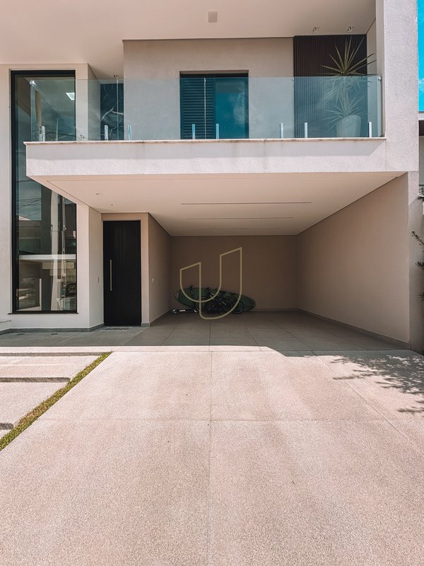 Casa com 3 Suítes no Crystal Park 2 - Jacareí - 