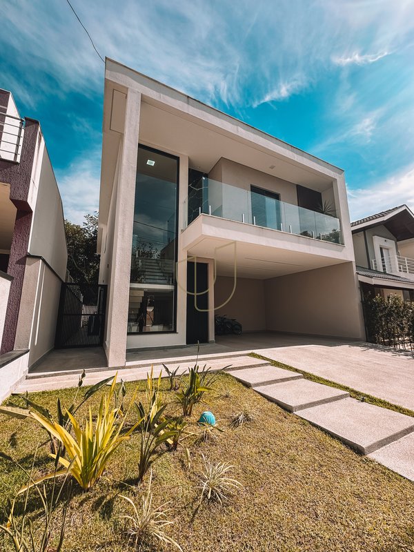 Casa com 3 Suítes no Crystal Park 2 - Jacareí - 