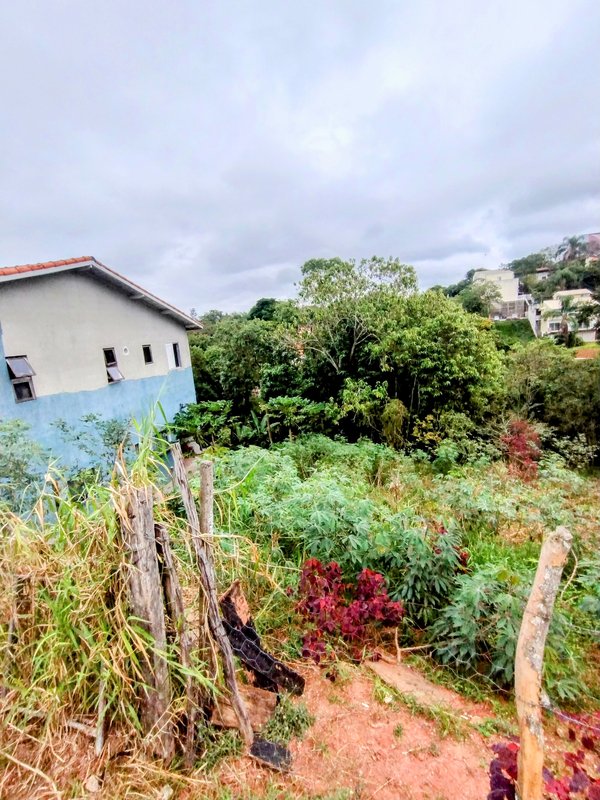 Ótimo terreno à venda no Jd Rosa Helena - Igaratá - 