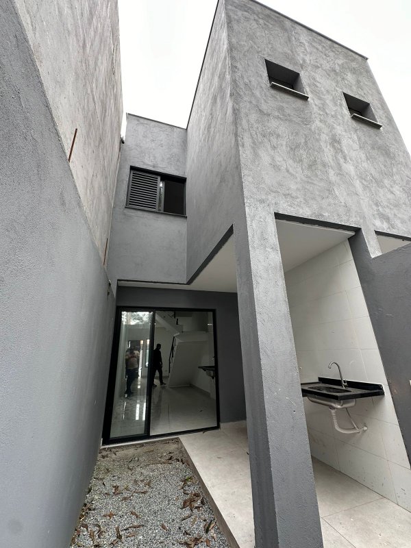 LINDA CASA NO SANTO ANTONIO - Franco da Rocha - 