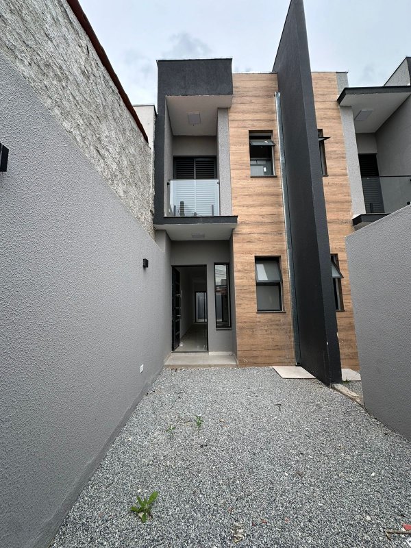 LINDA CASA NO SANTO ANTONIO - Franco da Rocha - 