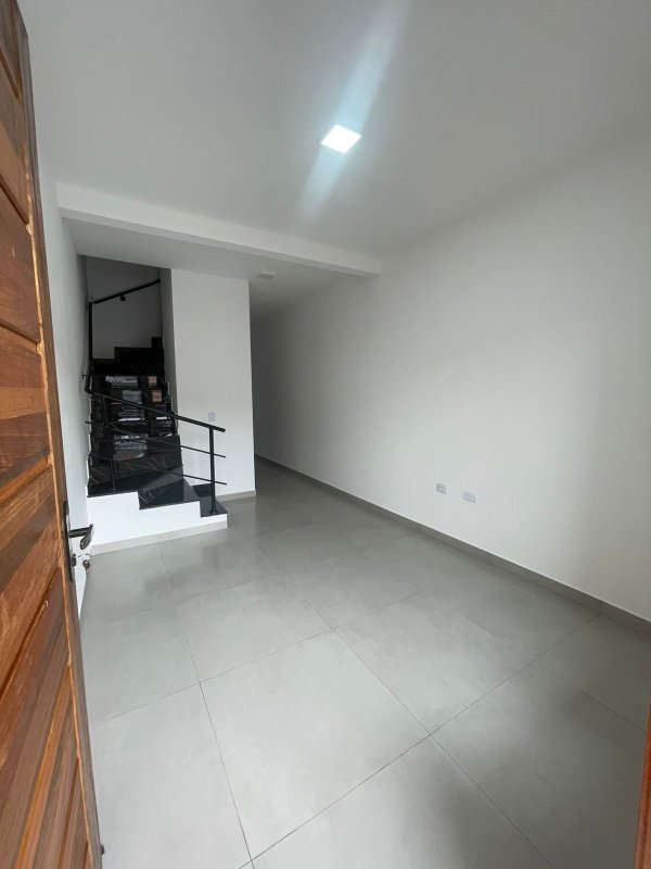 CASA LINDA NO RESIDENCIAL SANTO ANTONIO - Franco da Rocha - 