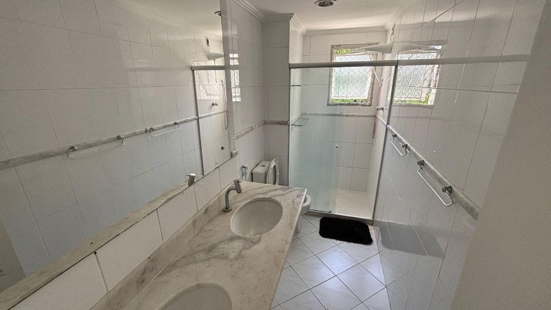 APARTAMENTO 3 QUARTOS SUÍTE VARANDA NASCENTE GARAGEM QUADRA ACADEMIA À VENDA NA GRAÇA Rua Oito de Dezembro Salvador - 