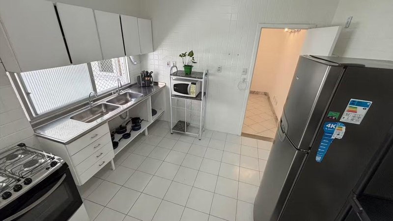 APARTAMENTO 3 QUARTOS SUÍTE VARANDA NASCENTE GARAGEM QUADRA ACADEMIA À VENDA NA GRAÇA Rua Oito de Dezembro Salvador - 