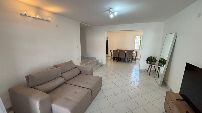 APARTAMENTO 3 QUARTOS SUÍTE VARANDA NASCENTE GARAGEM QUADRA ACADEMIA À VENDA NA GRAÇA Rua Oito de Dezembro Salvador - 
