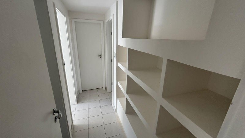 APARTAMENTO 3 QUARTOS SUÍTE VARANDA NASCENTE GARAGEM QUADRA ACADEMIA À VENDA NA GRAÇA Rua Oito de Dezembro Salvador - 