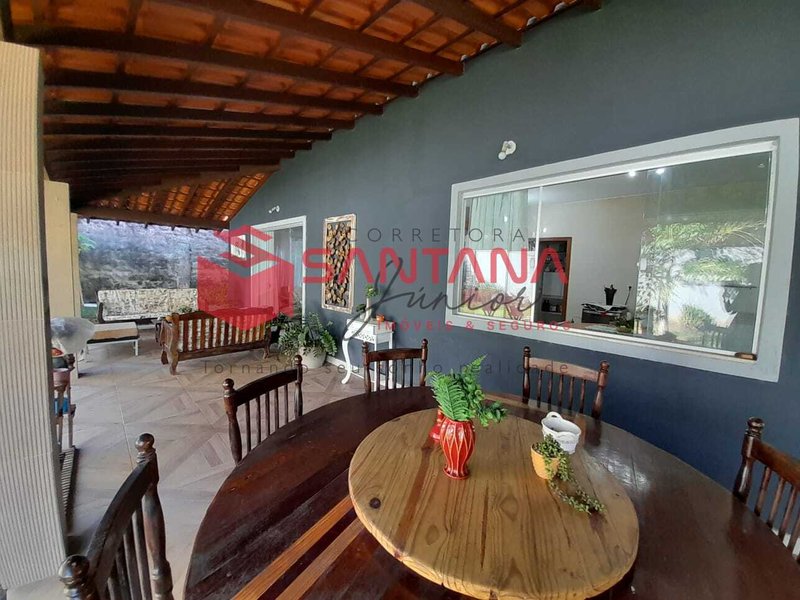 Casa térrea, com quintal para locação na Estrada do Coco Rua Mário Fontes Lauro de Freitas - 