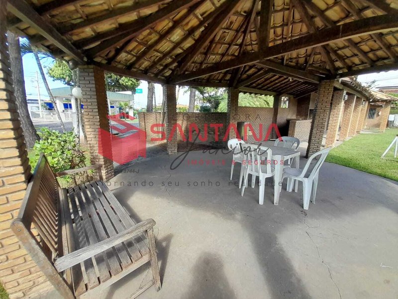 Casa térrea, com quintal para locação na Estrada do Coco Rua Mário Fontes Lauro de Freitas - 