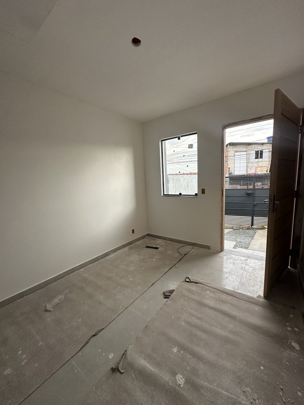 CASA - VILA ELIZA / FRANCO DA ROCHA - EM FINALIZAÇÃO DE OBRAS - Rua Adrião Exposto Franco da Rocha - 
