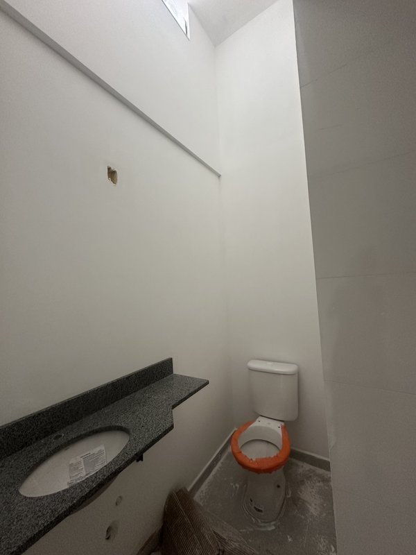 CASA - VILA ELIZA / FRANCO DA ROCHA - EM FINALIZAÇÃO DE OBRAS - Rua Adrião Exposto Franco da Rocha - 