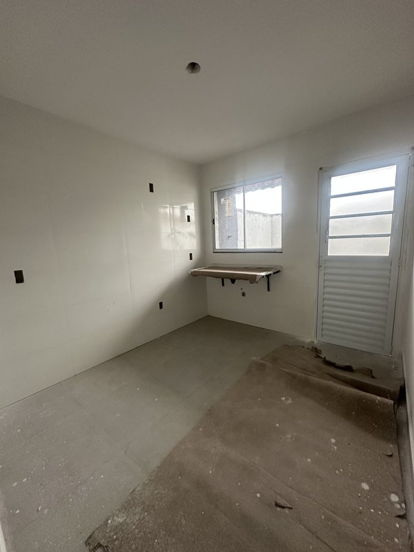 CASA - VILA ELIZA / FRANCO DA ROCHA - EM FINALIZAÇÃO DE OBRAS - Rua Adrião Exposto Franco da Rocha - 