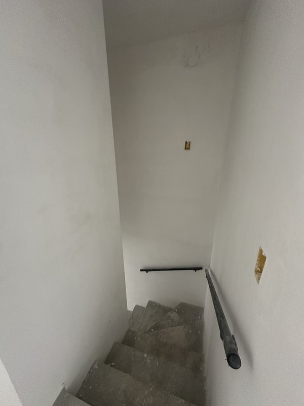 CASA VILA ELIZA FRANCO DA ROCHA - EM FINALIZAÇÃO DE OBRAS Rua Adrião Exposto Franco da Rocha - 