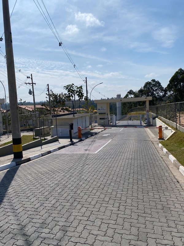 APARTAMENTO – FRANCISCO MORATO 📍 Residencial São Luís Rua Santa Luzia Francisco Morato - 