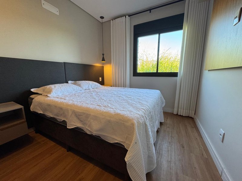 Linda Casa à Venda no Loteamento Alphaville – Campinas/SP Rua João Francisco de Andrade Campinas - 