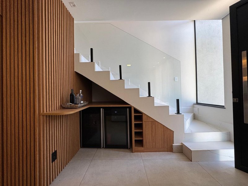 Linda Casa à Venda no Loteamento Alphaville – Campinas/SP Rua João Francisco de Andrade Campinas - 