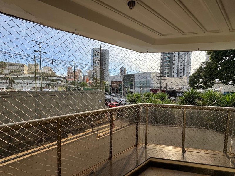 Apartamento Sofisticado com 217m², 4 Dormitórios, 2 Suítes no Cambuí, Campinas-Sp Rua Maria Monteiro Campinas - 
