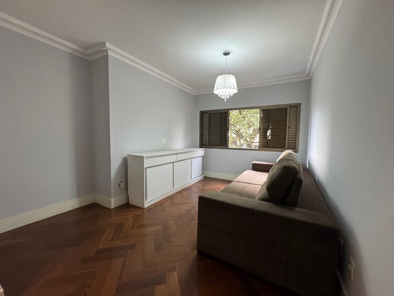 Apartamento Sofisticado com 217m², 4 Dormitórios, 2 Suítes no Cambuí, Campinas-Sp Rua Maria Monteiro Campinas - 