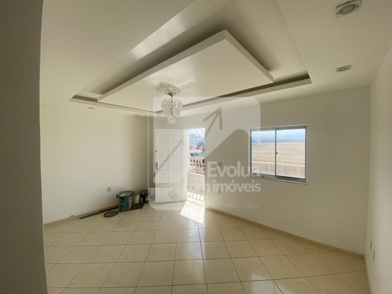 Vendo R$ 280.000 Apartamento Terraço, 2/4, Suíte, Garagem, 2º Andar Escadas - Itapuã - Salvador - 