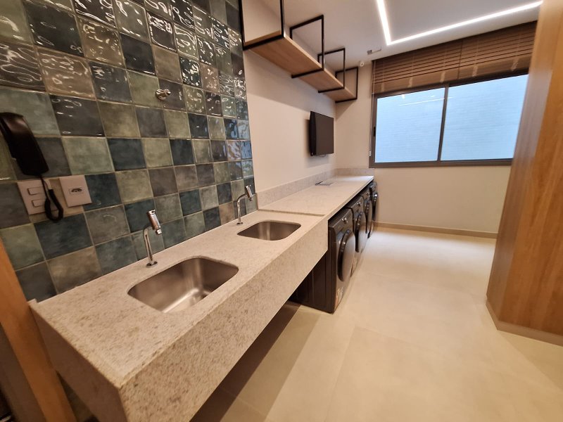 APARTAMENTO NASCENTE TOTAL QUARTO SALA VARANDA GARAGEM ACADEMIA PISCINA À VENDA NA BARRA! Rua Engenheiro Milton Oliveira Salvador - 