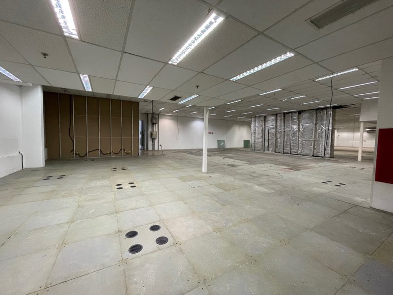 ALUGA-SE ESCRITÓRIO MONOUSUÁRIO - 4.200M2 - 72 VAGAS - ME LIGA!! Rua Werner Von Siemens São Paulo - 