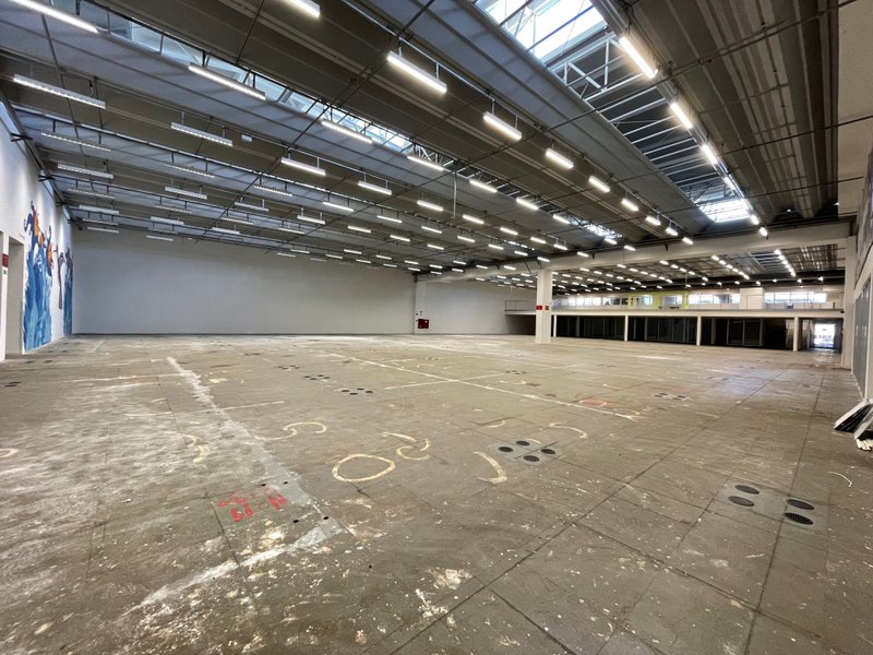 ALUGA-SE ESCRITÓRIO MONOUSUÁRIO - 4.200M2 - 72 VAGAS - ME LIGA!! Rua Werner Von Siemens São Paulo - 