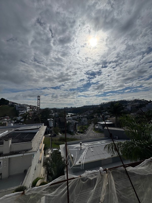 Terreno 420m2 com fundação pronta e vista livre no Cond. Swiss Park SBC Avenida Omar Daibert São Bernardo do Campo - 