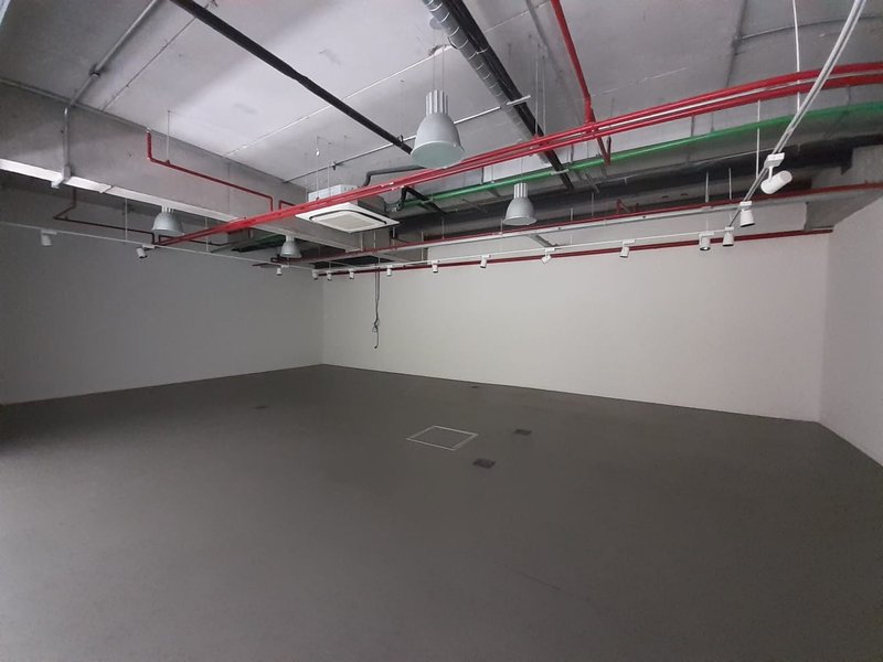 ALUGA-SE ÁREA PARA ESCRITÓRIO - 4.254M2 - 68 VAGAS - DENTRO DO COMPLEO EMPRESARIAL Rua Werner Von Siemens São Paulo - 