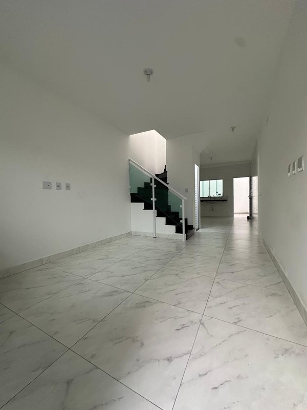 Sobrados novos a 400 metros do metro Patriarca Rua Palmeiras das Missões São Paulo - 