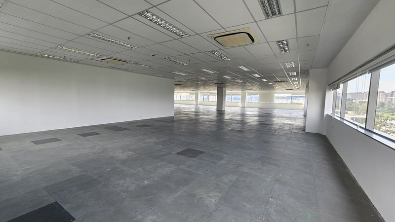 ALUGA-SE ESCRITÓRIO COM AUTOMAÇÃO - 1.430M2 - 40 VAGAS - OPEN SPACE Rua Werner Von Siemens São Paulo - 