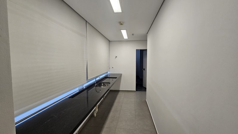 ALUGA-SE 1.430M2 OPEN SPACE - ESTRUTURA COMPLETA CONDOMÍNIO COMERCIAL LAPA Rua Werner Von Siemens São Paulo - 