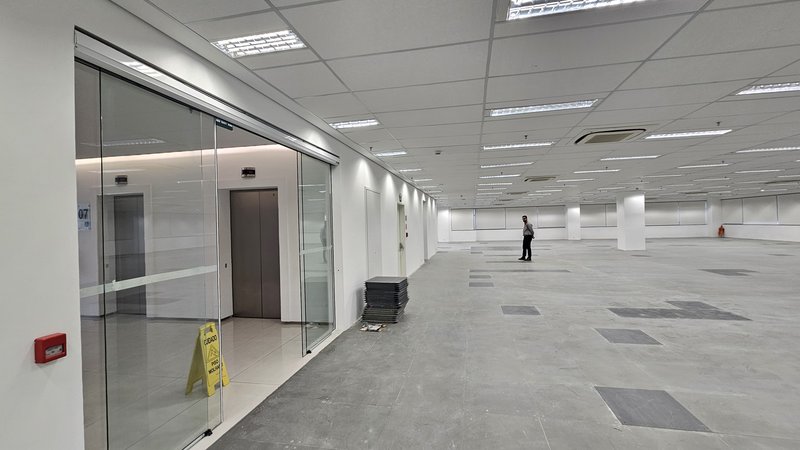 ALUGA-SE 1.430M2 OPEN SPACE - ESTRUTURA COMPLETA CONDOMÍNIO COMERCIAL LAPA Rua Werner Von Siemens São Paulo - 