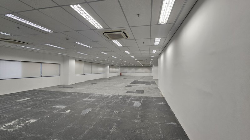 ALUGA-SE 1.430M2 OPEN SPACE - ESTRUTURA COMPLETA CONDOMÍNIO COMERCIAL LAPA Rua Werner Von Siemens São Paulo - 