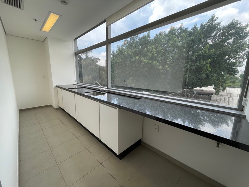 ALUGA-SE ESCRITÓRIO COM AUTOMAÇÃO - 715M2 OPEN SPACE - CONDOMÍNIO RESIDENCIAL - R$67K Rua Werner Von Siemens São Paulo - 