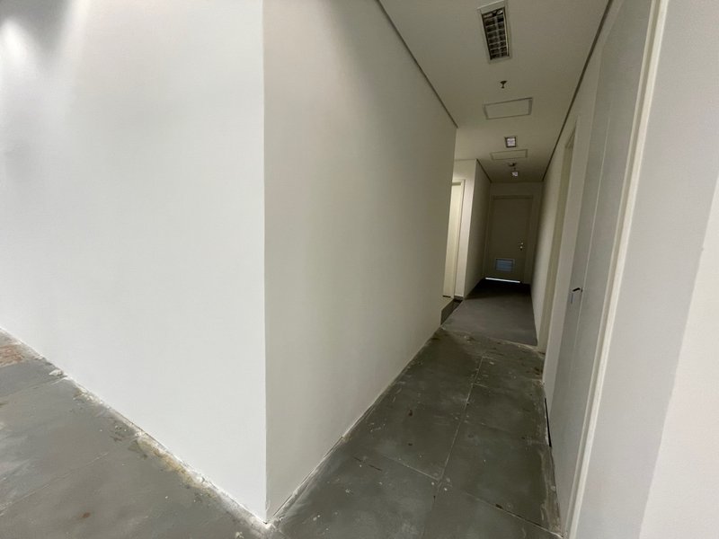 ALUGA-SE ESCRITÓRIO COM AUTOMAÇÃO - 715M2 OPEN SPACE - CONDOMÍNIO RESIDENCIAL - R$67K Rua Werner Von Siemens São Paulo - 