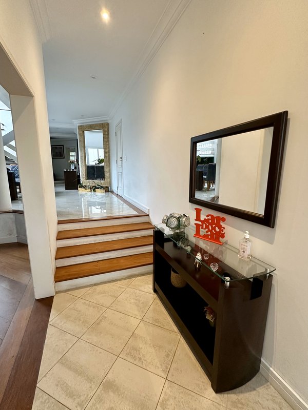 Casa de Luxo com 425 m² no Condomínio Swiss Park – São Bernardo do Campo Avenida Omar Daibert São Bernardo do Campo - 