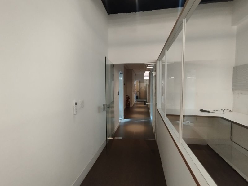 ALUGA-SE ESCRITÓRIO 156M2 - MOBILIADO - CONDOMÍNIO COMERCIAL Avenida Mofarrej São Paulo - 