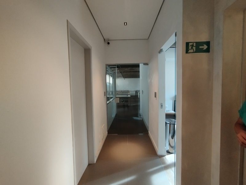 ALUGA-SE ESCRITÓRIO 156M2 - MOBILIADO - CONDOMÍNIO COMERCIAL Avenida Mofarrej São Paulo - 