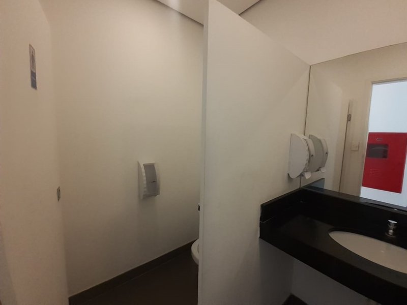 ALUGA-SE ESCRITÓRIO 126M2 - OPEN SPACE - CONDOMÍNIO COMERCIAL Avenida Mofarrej São Paulo - 