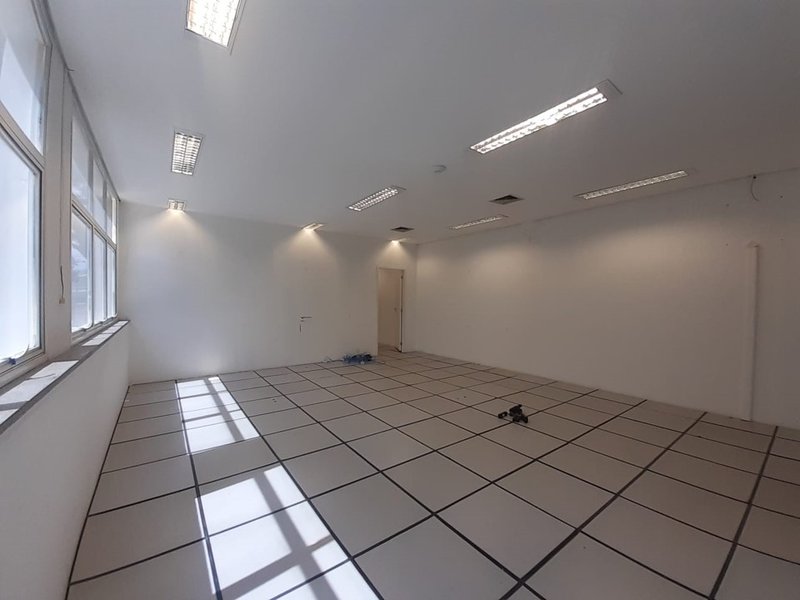 ALUGA-SE ESCRITÓRIO 126M2 - OPEN SPACE - CONDOMÍNIO COMERCIAL Avenida Mofarrej São Paulo - 