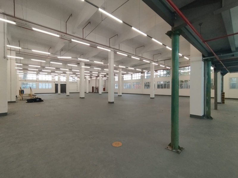 ALUGA-SE GALPÃO MONOUSUÁRIO - 5000M2 - PÉ DIREITO 7M - EXCELENTE LOCALIZAÇÃO!! Rua Ado Benatti São Paulo - 