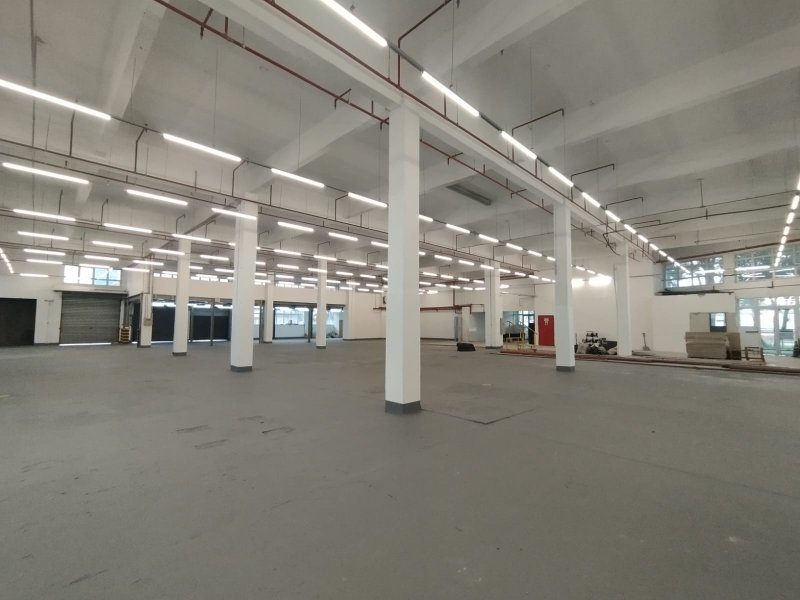 ALUGA-SE GALPÃO MONOUSUÁRIO - 5000M2 - PÉ DIREITO 7M - EXCELENTE LOCALIZAÇÃO!! Rua Ado Benatti São Paulo - 