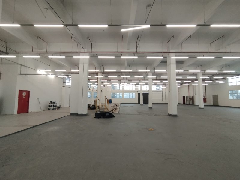 ALUGA-SE GALPÃO MONOUSUÁRIO - 5000M2 - PÉ DIREITO 7M - EXCELENTE LOCALIZAÇÃO!! Rua Ado Benatti São Paulo - 