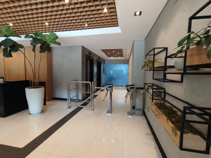 ALUGA-SE ESCRITÓRIO 356M2 - 8 VAGAS - OPEN SPACE Rua Cenno Sbrighi São Paulo - 