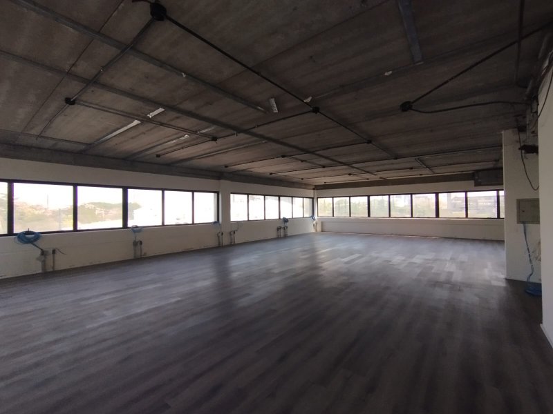ALUGA-SE ESCRITÓRIO 356M2 - 8 VAGAS - OPEN SPACE Rua Cenno Sbrighi São Paulo - 