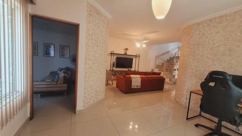 Linda casa na  vila Diva Rua Juliano Moreira São Paulo - 