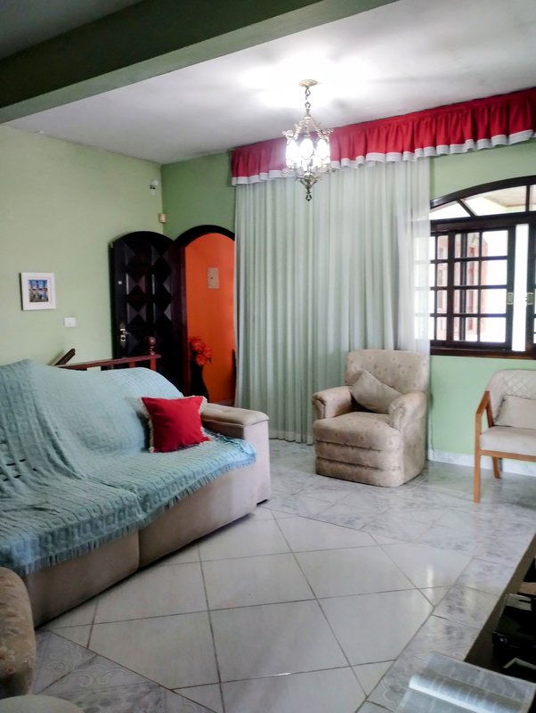 Excelente casa à venda no centro de Igaratá - Igaratá - 