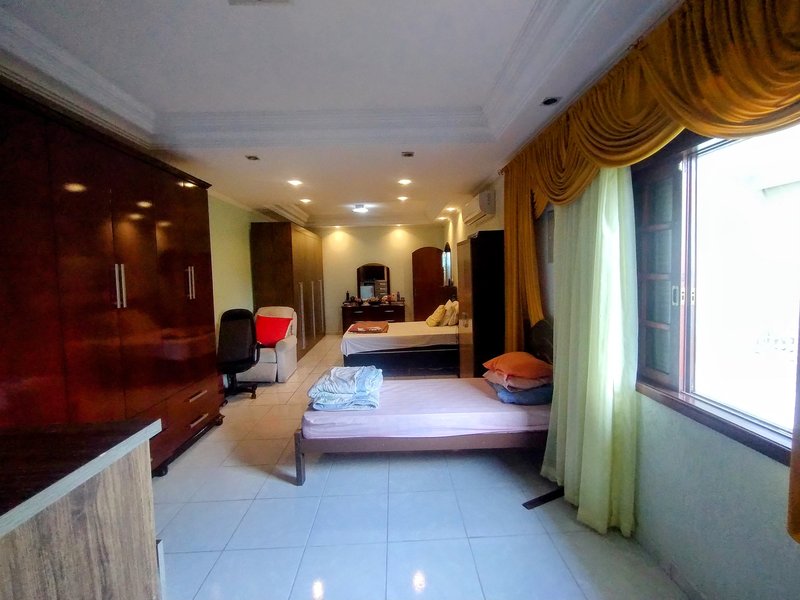Excelente casa à venda no centro de Igaratá - Igaratá - 